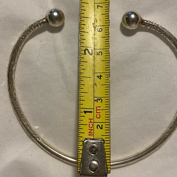 Vintage Sterling Silver Cuff Bracelet Ball Ends Etching - Picture 6 of 9
